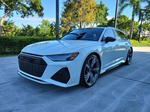 2021 Audi RS 6 Avant 