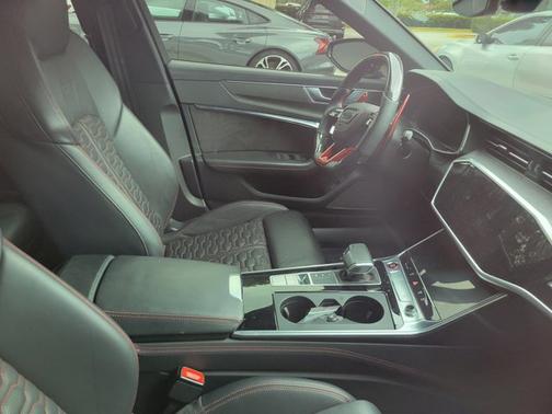 2021 Audi RS 6 Avant 