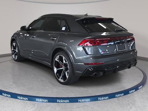 2026 Audi RS Q8 performance