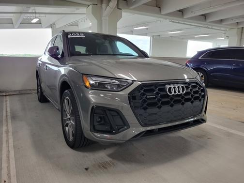 2025 Audi Q5 S line Premium