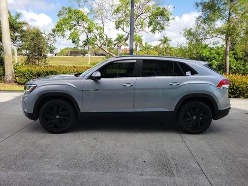 2022 Volkswagen Atlas Cross Sport 3.6L V6 SE w/Technology