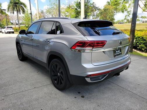 2022 Volkswagen Atlas Cross Sport 3.6L V6 SE w/Technology