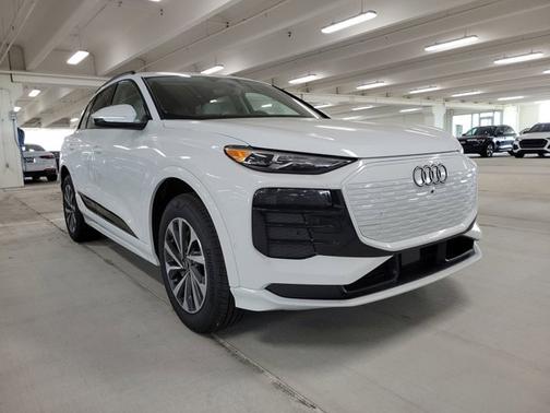 2025 Audi Q6 e-tron Premium