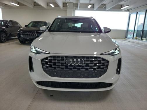 2025 Audi Q5 Premium
