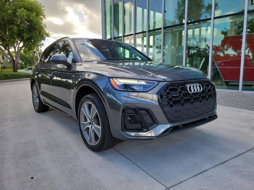 2025 Audi Q5 S line Premium