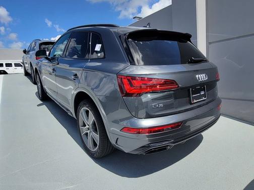 2025 Audi Q5 S line Premium