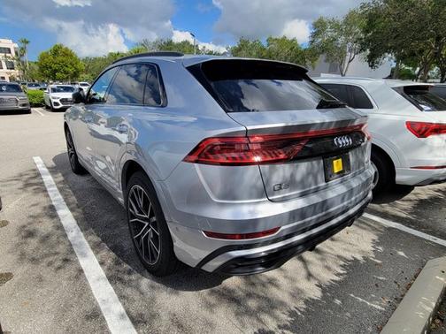 2019 Audi Q8 Premium Plus