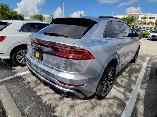 2019 Audi Q8 Premium Plus