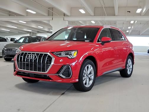 2025 Audi Q3 S line Premium