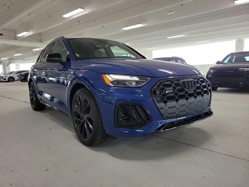 2025 Audi SQ5 Premium Plus