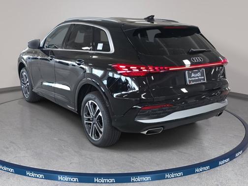 2025 Audi Q5 Premium