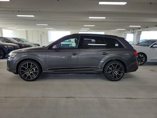 2025 Audi Q7 Premium Plus