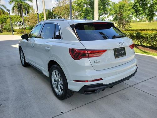 2024 Audi Q3 S line Premium Plus