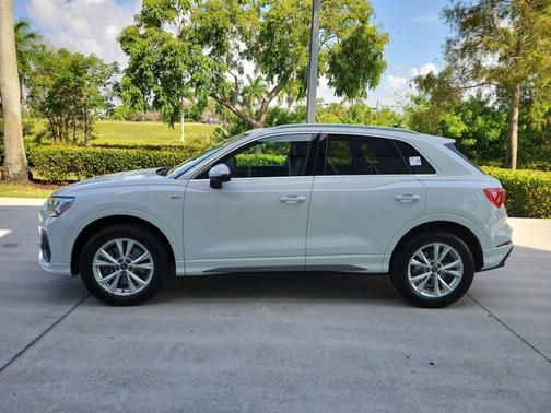 2024 Audi Q3 S line Premium Plus
