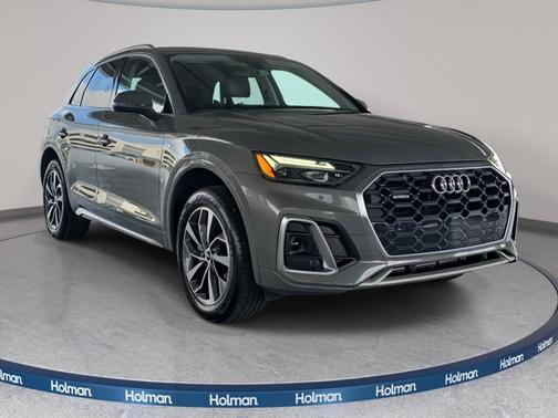 2023 Audi Q5 S line Premium
