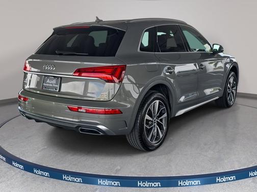 2023 Audi Q5 S line Premium