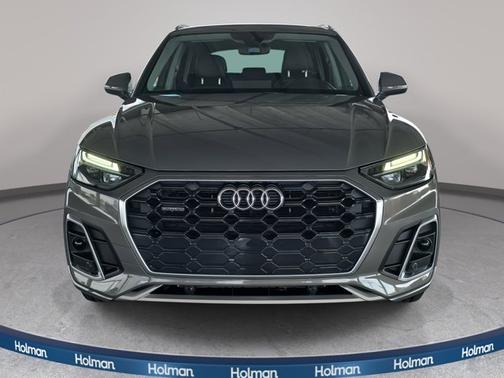2023 Audi Q5 S line Premium