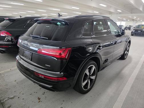 2023 Audi Q5 S line Premium Plus