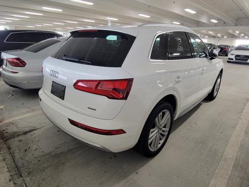 2020 Audi Q5 45 Premium Plus