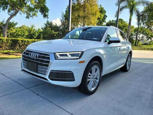 2020 Audi Q5 45 Premium Plus