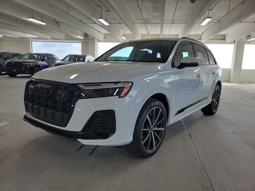 2025 Audi Q7 Premium Plus