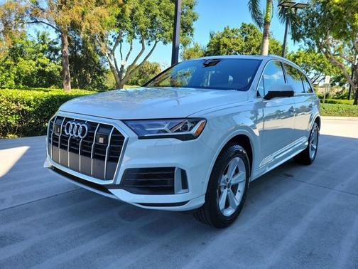 2023 Audi Q7 Premium