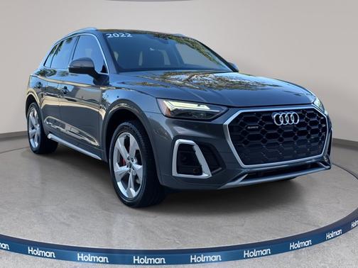 2022 Audi Q5 S line Premium Plus