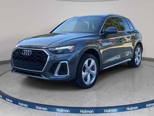 2022 Audi Q5 S line Premium Plus