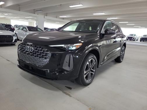 2025 Audi Q5 Premium Plus