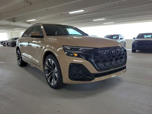 2025 Audi Q8 Premium Plus