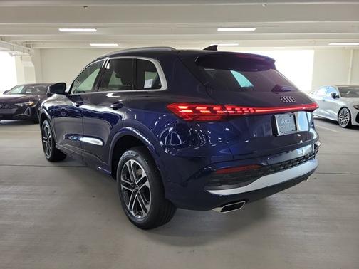 2025 Audi Q5 Premium