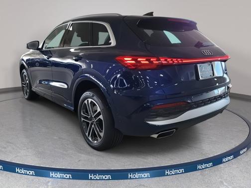 2025 Audi Q5 Premium