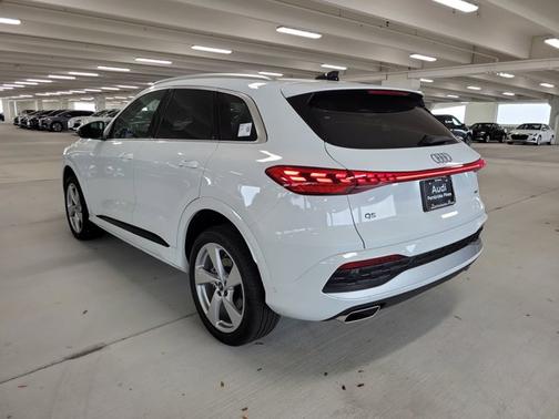 2025 Audi Q5 Premium Plus