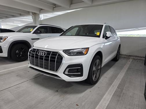 2023 Audi Q5 Premium
