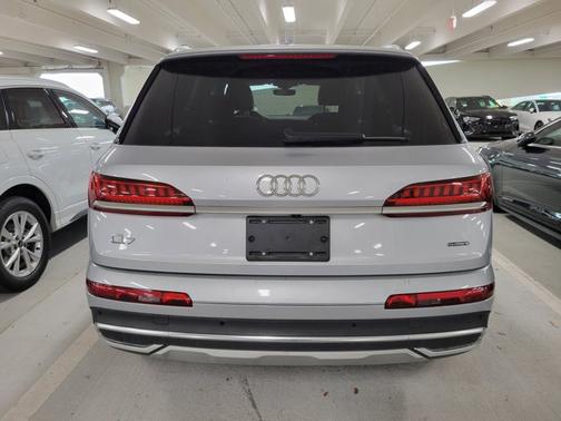 2021 Audi Q7 Premium