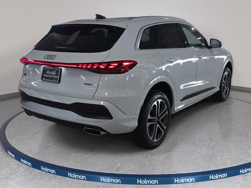 2025 Audi Q5 Premium