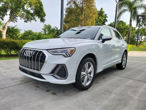 2022 Audi Q3 S line Premium Plus