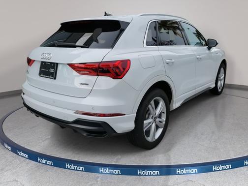 2022 Audi Q3 S line Premium Plus