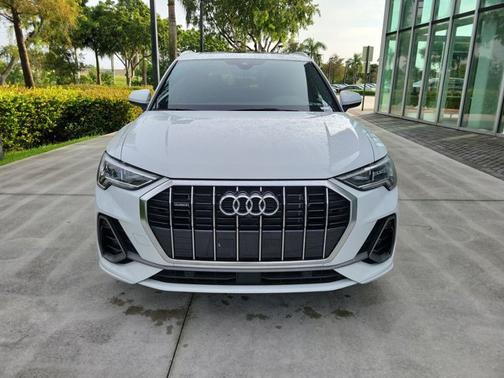 2022 Audi Q3 S line Premium Plus