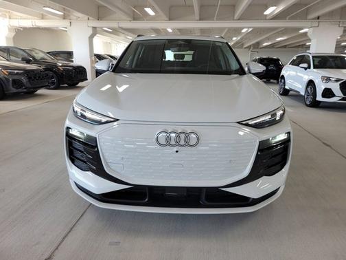 2025 Audi Q6 e-tron Prestige