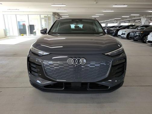 2025 Audi Q6 e-tron Premium Plus