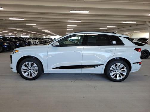 2025 Audi Q6 e-tron Premium