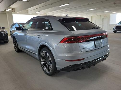 2025 Audi Q8 Premium Plus