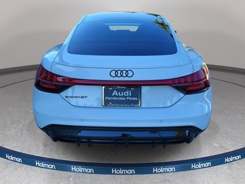 2023 Audi e-tron GT Premium Plus