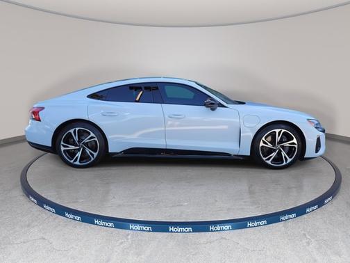 2023 Audi e-tron GT Premium Plus