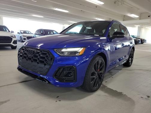 2025 Audi SQ5 Premium Plus