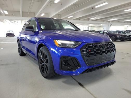 2025 Audi SQ5 Premium Plus