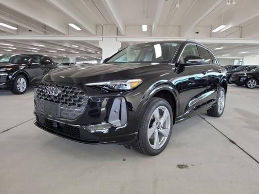 2025 Audi Q5 Premium Plus