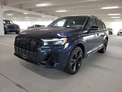 2025 Audi Q7 Premium Plus