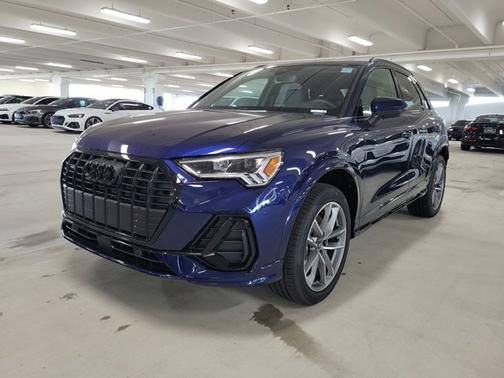 2025 Audi Q3 S line Premium
